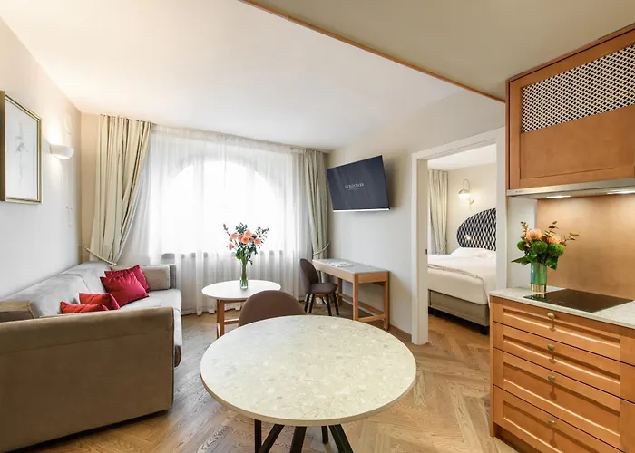 Grand Union Eurostars Отель